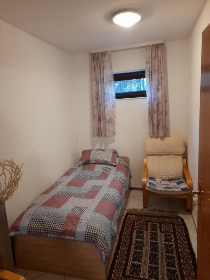 Souterrain Wohnung In Bensheim Buitenkant foto